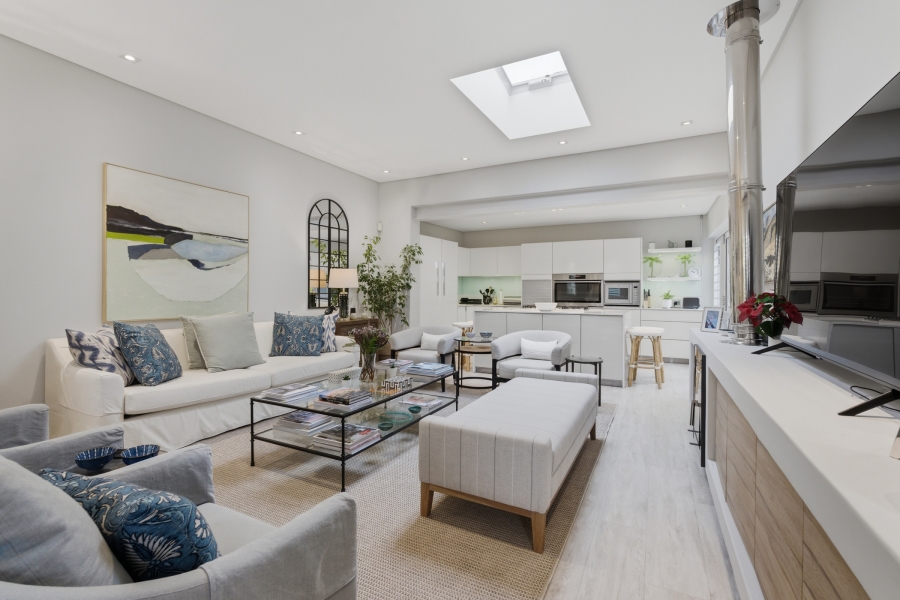 2 Bedroom Property for Sale in Green Point Western Cape